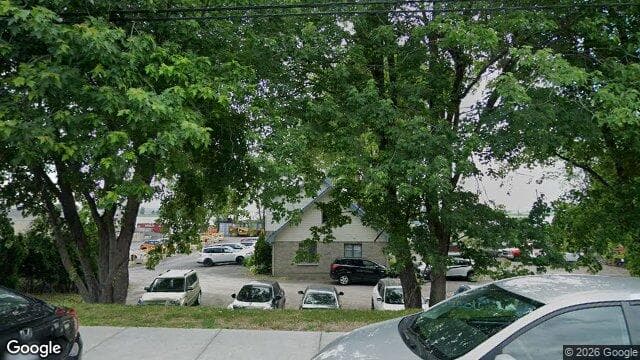 Familiprix Clinique (Google Street View)