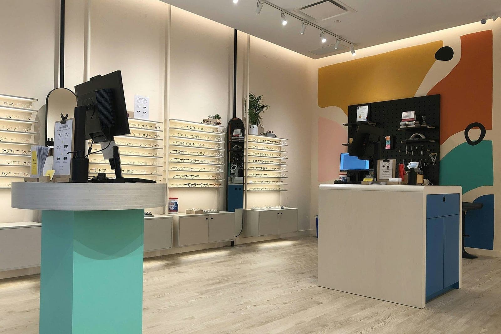 SeniorHome.ca - Bailey Nelson & Optometry - Willowbrook