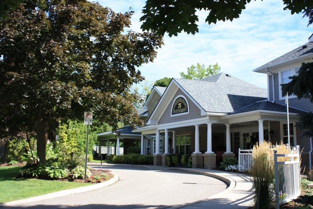SeniorHome.ca - Carrington Place Retirement Residence
