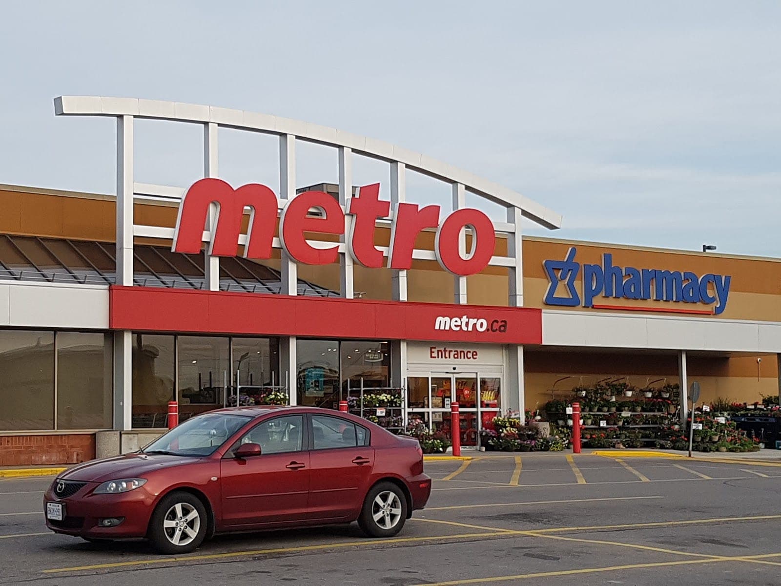 Metro Pharmacy (photo: Ryan Reeson, via Google)