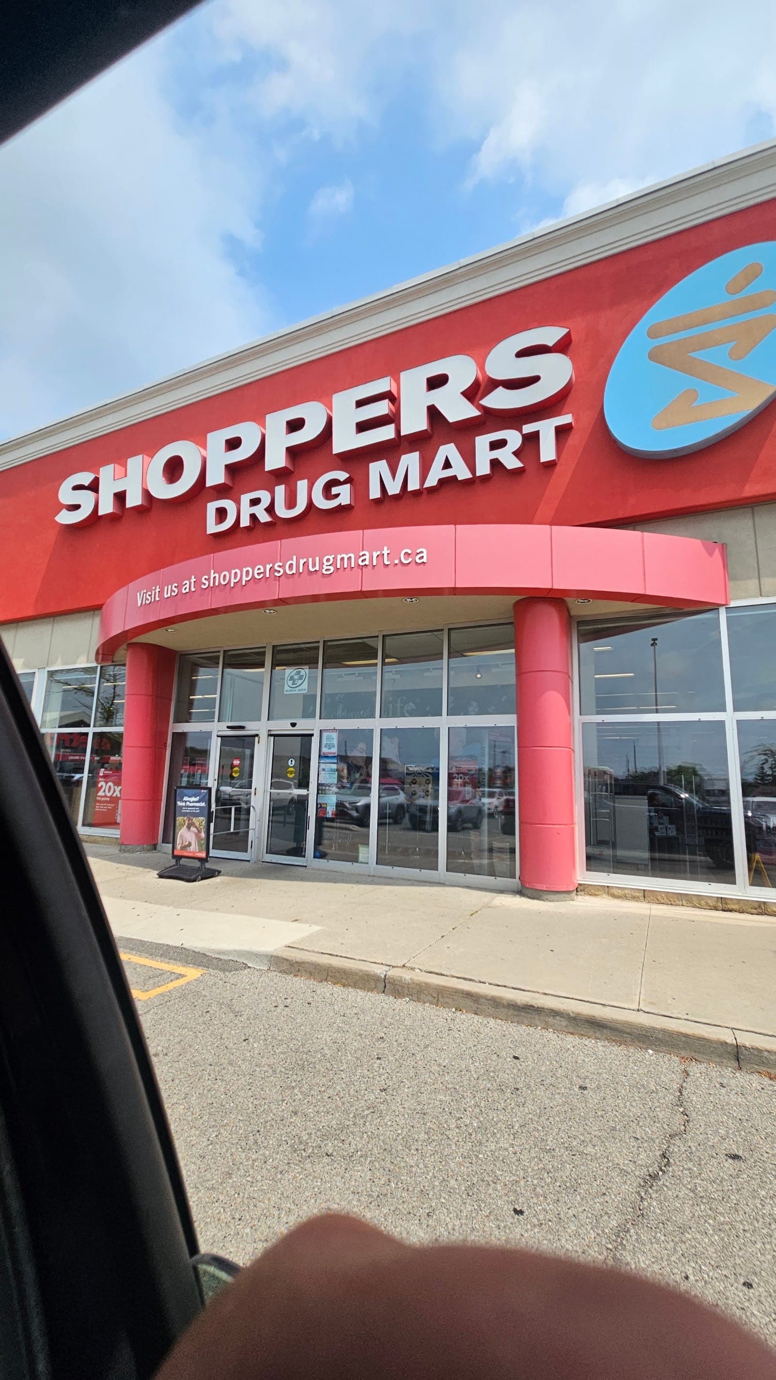 Shoppers Drug Mart (photo: Mark Sadkowski, via Google)