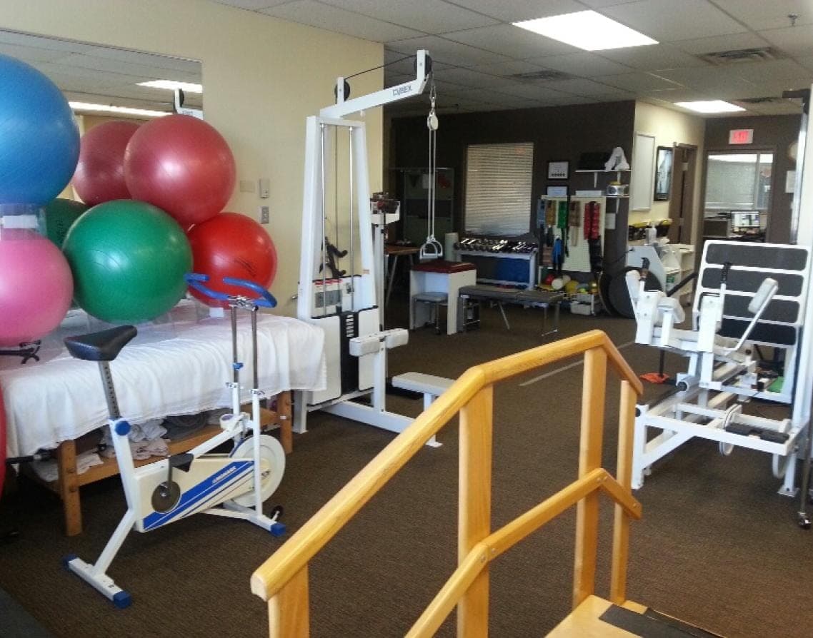 SeniorHome.ca - Lifemark Physiotherapy Brock & Dundas