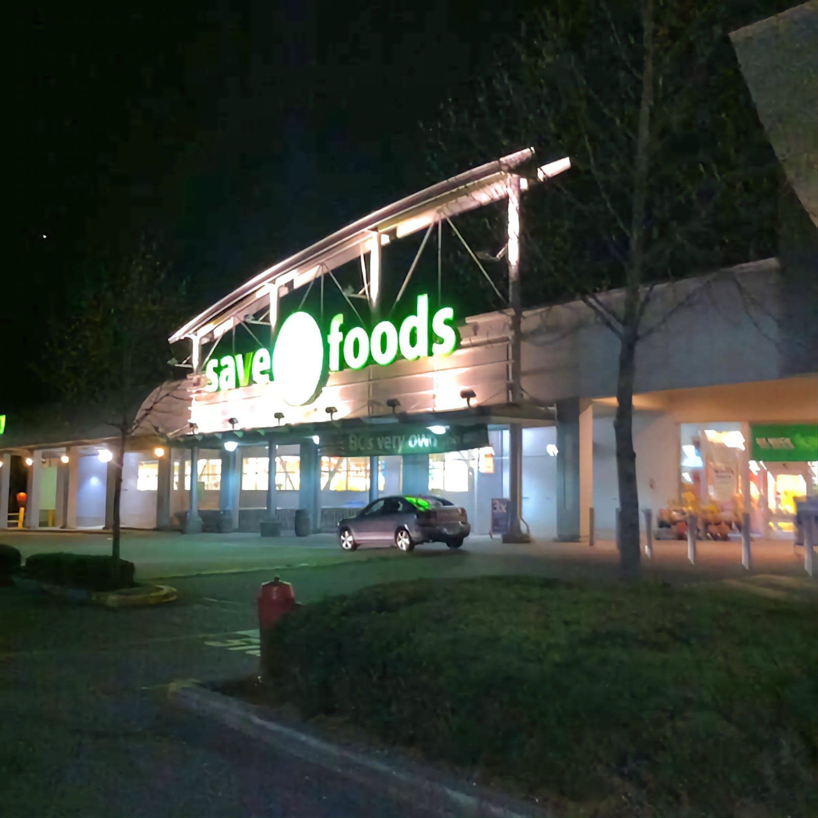 Save-On-Foods Pharmacy (photo: Lazarus, via Google)