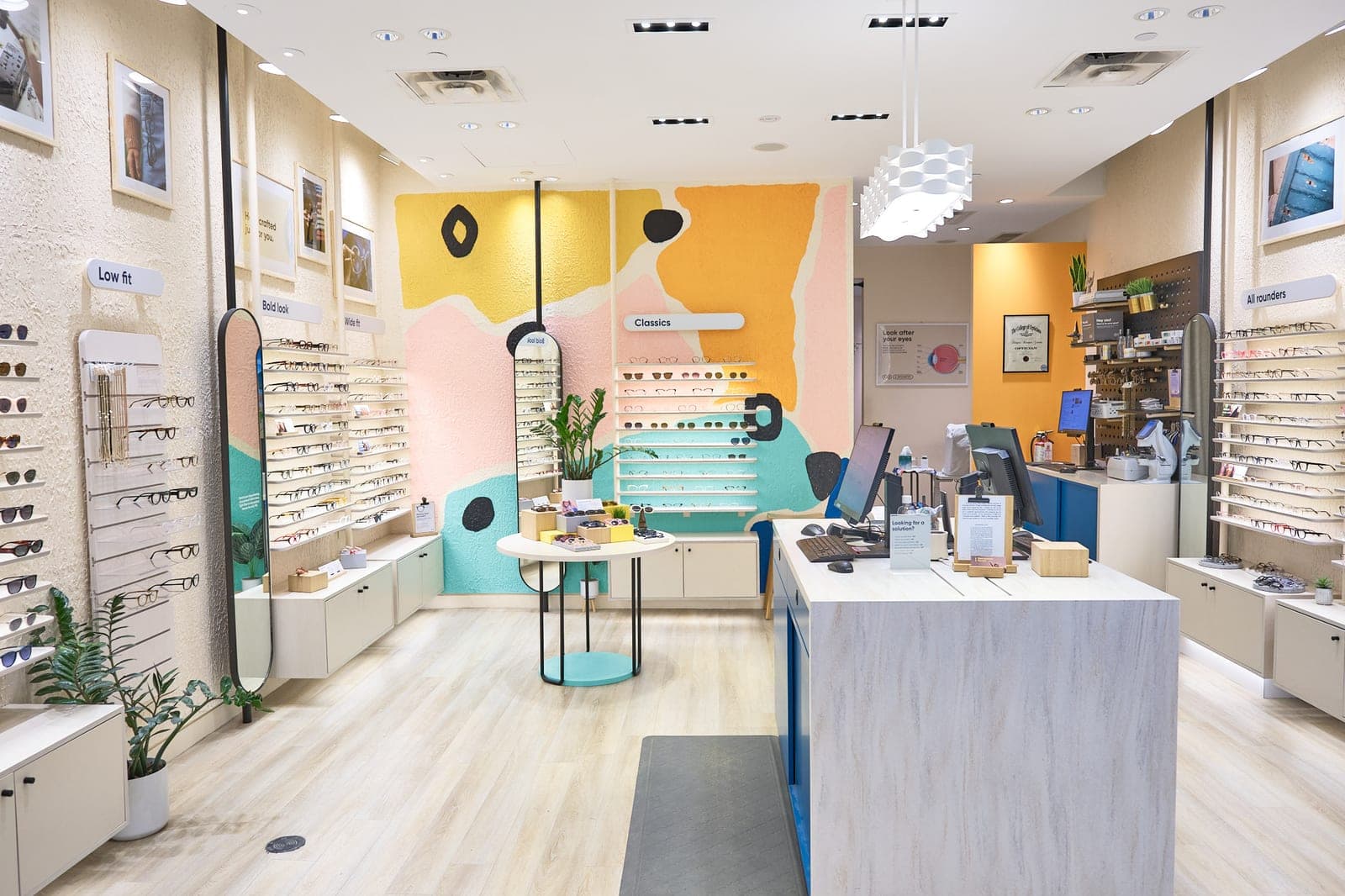 SeniorHome.ca - Bailey Nelson & Optometry - Conestoga Mall