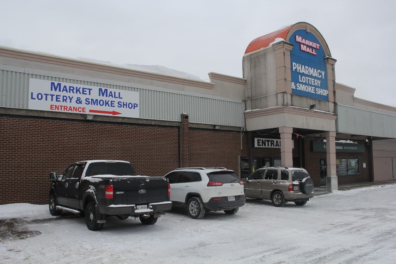 I.D.A. Market Mall Pharmacy (photo: Maureen Montanini, via Google)