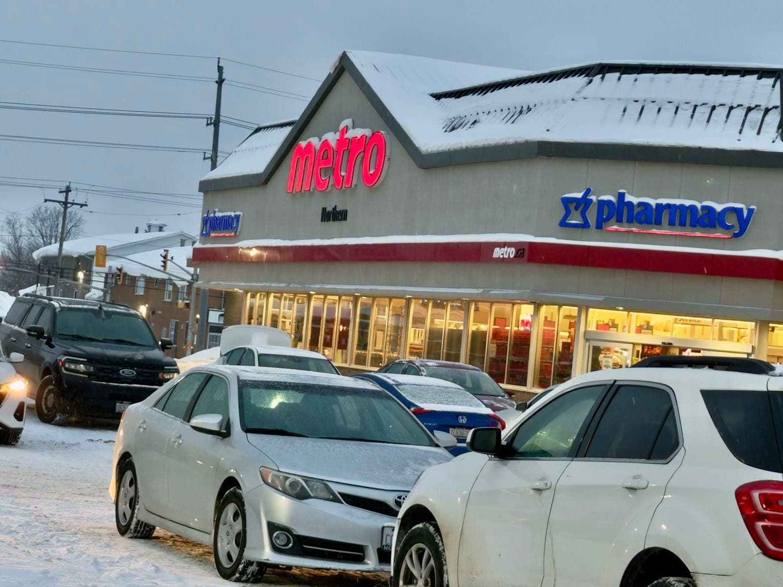 Metro Pharmacy (photo: Ryan Arnold, via Google)