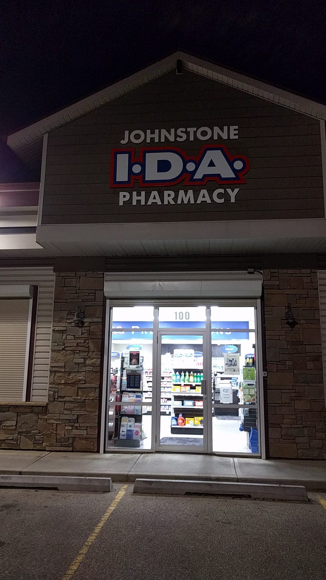 I.D.A. Johnstone Pharmacy (photo: Robert Mudde, via Google)