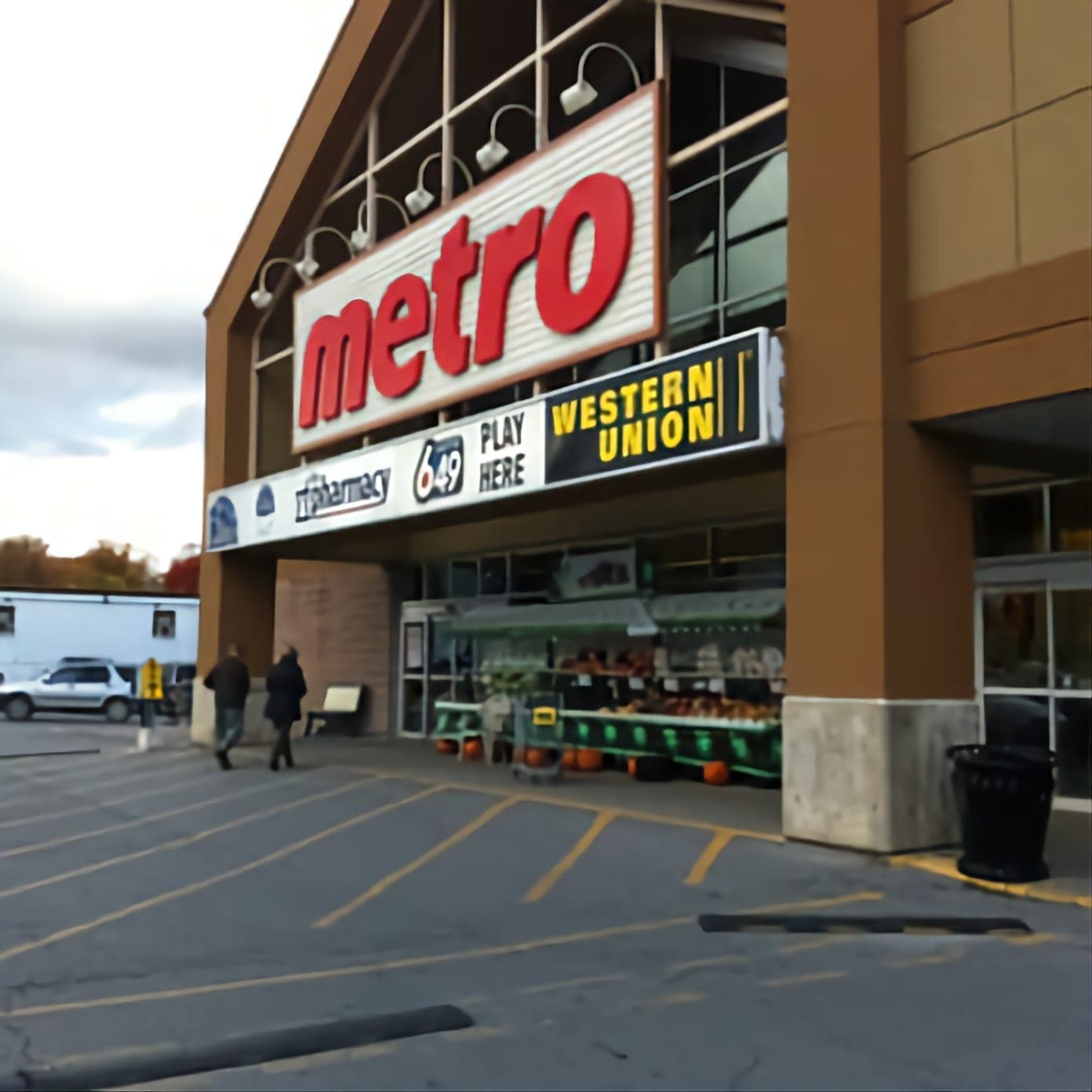 Metro Pharmacy (photo: Lazarus, via Google)