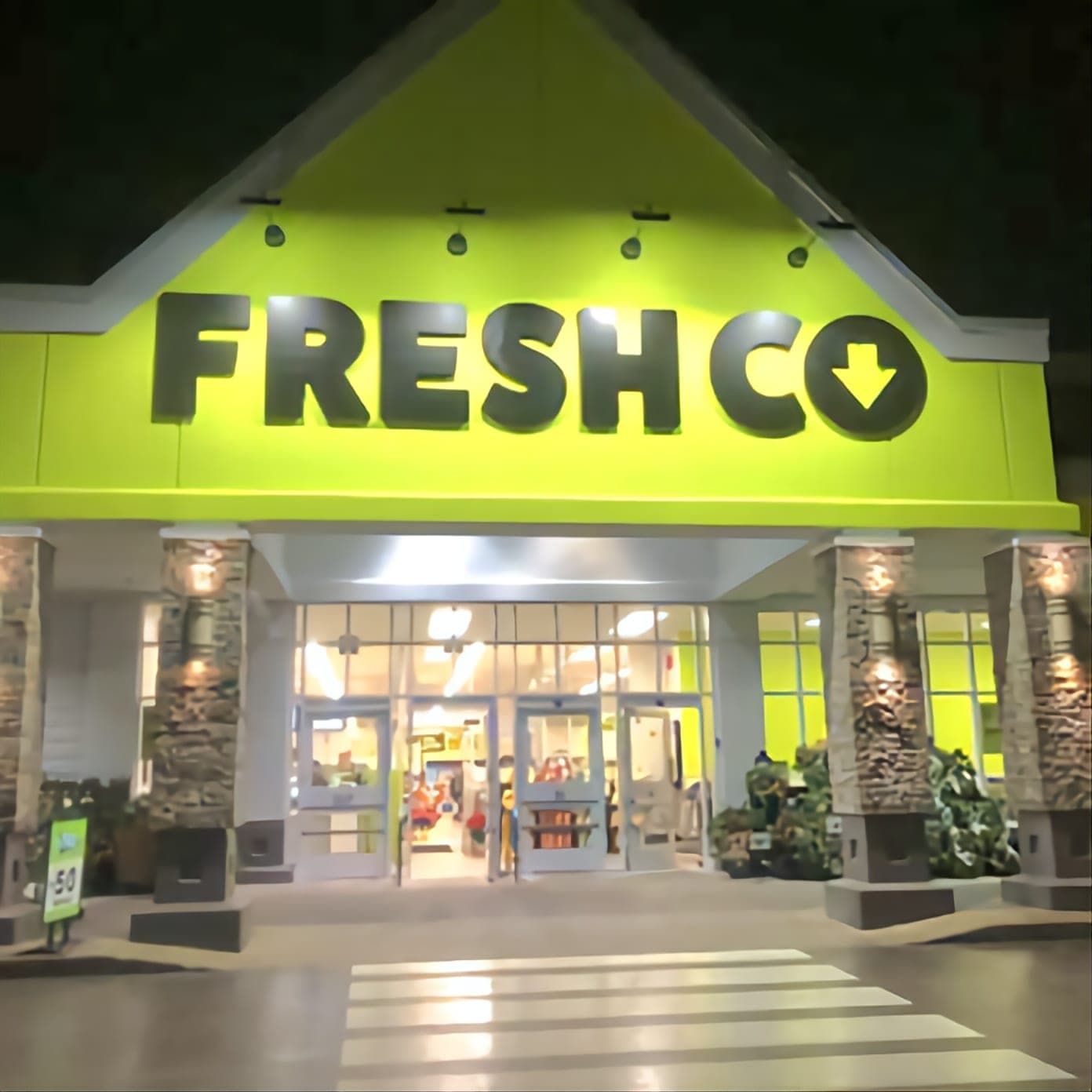 FreshCo Pharmacy 202 St & Dewdney Trunk (photo: Lazarus, via Google)