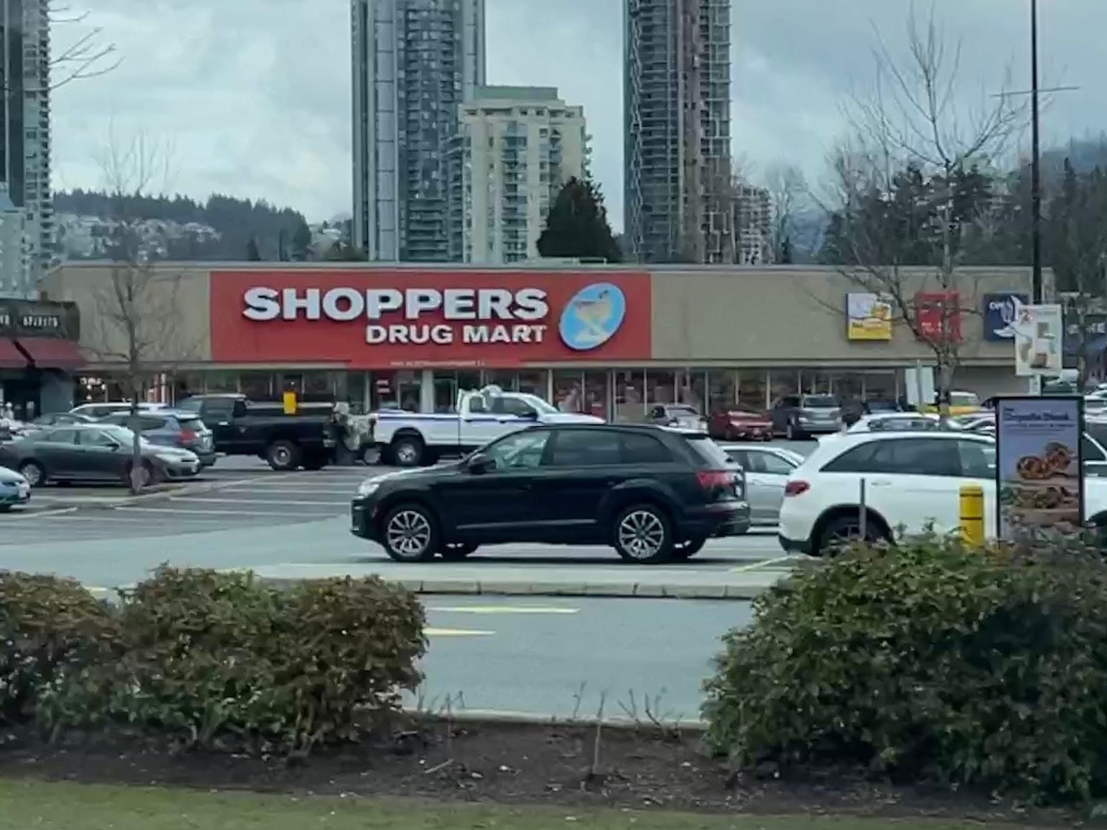 Shoppers Drug Mart (photo: Kevin T, via Google)