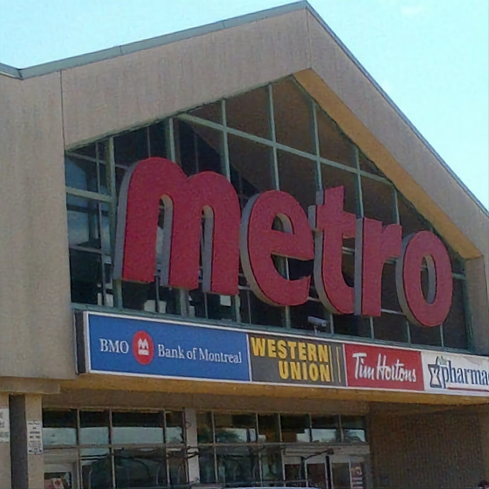 Metro Pharmacy (photo: Lazarus, via Google)