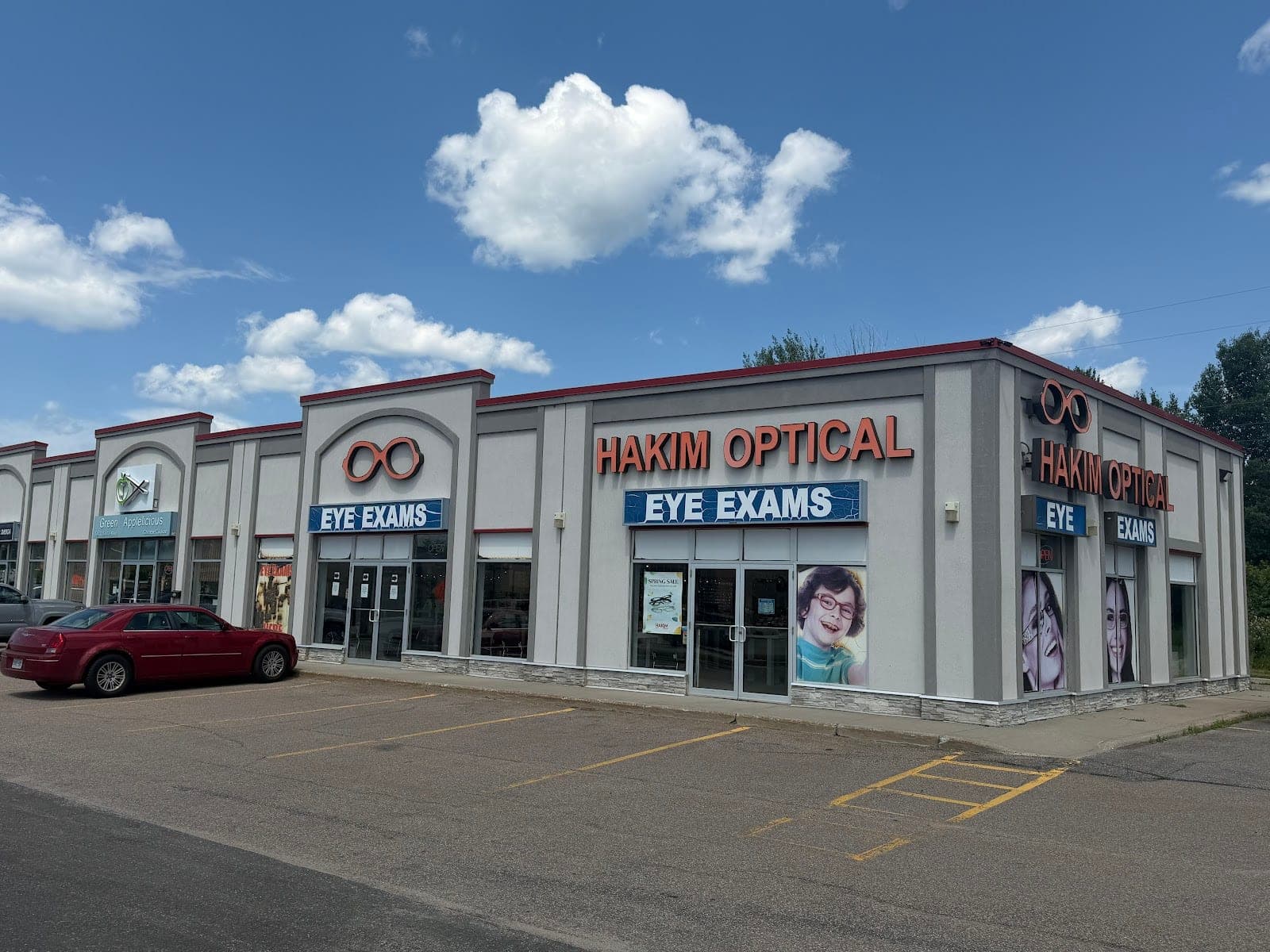 Hakim Optical North Bay - McKeown (photo: Hakim Optical North Bay - McKeown, via Google)