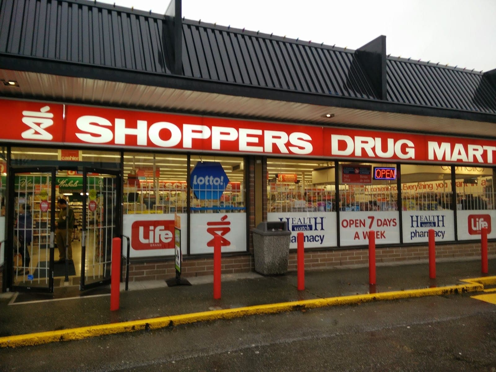 Shoppers Drug Mart (photo: Owen, via Google)