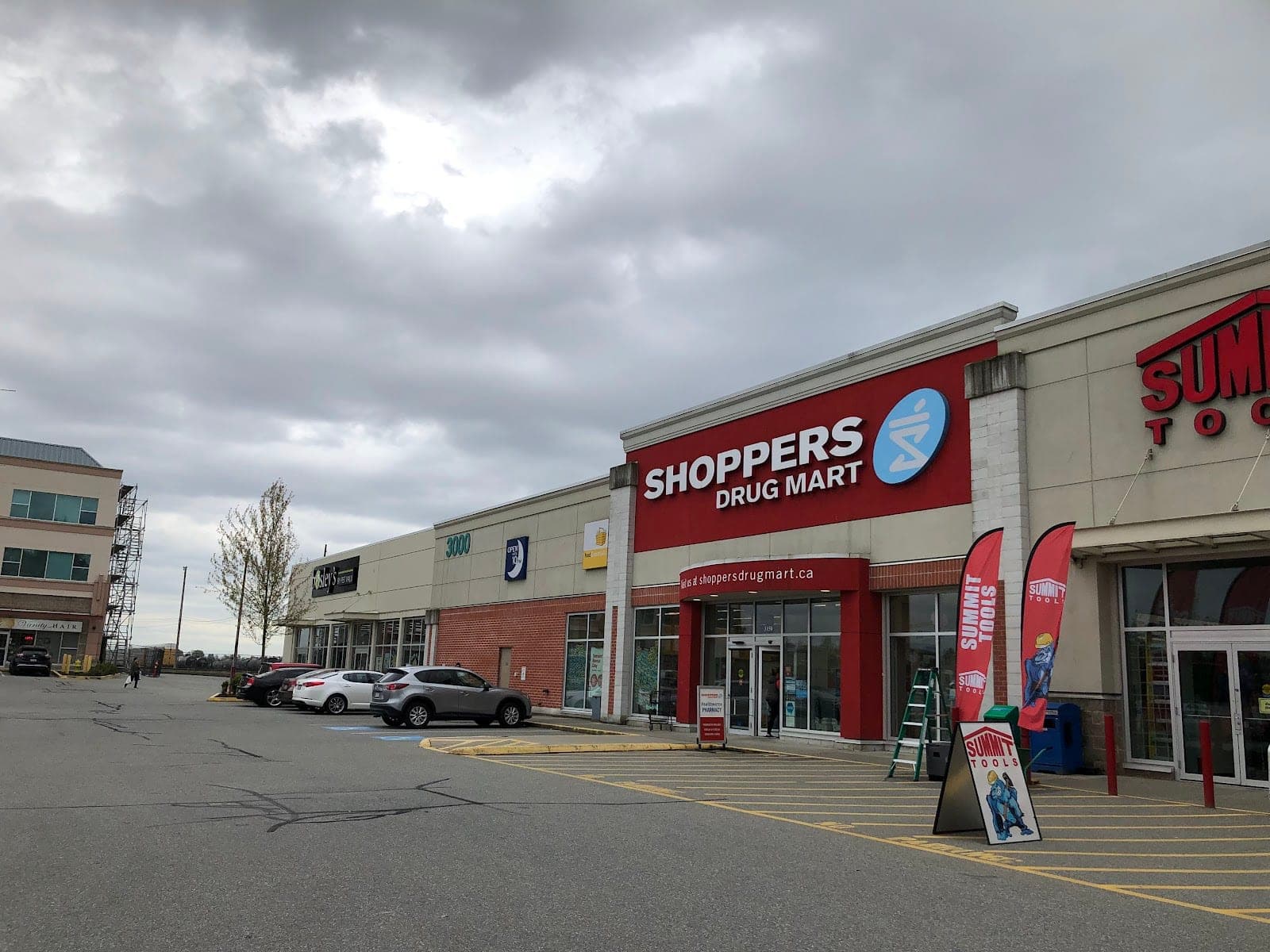 Shoppers Drug Mart (photo: Godwin C, via Google)