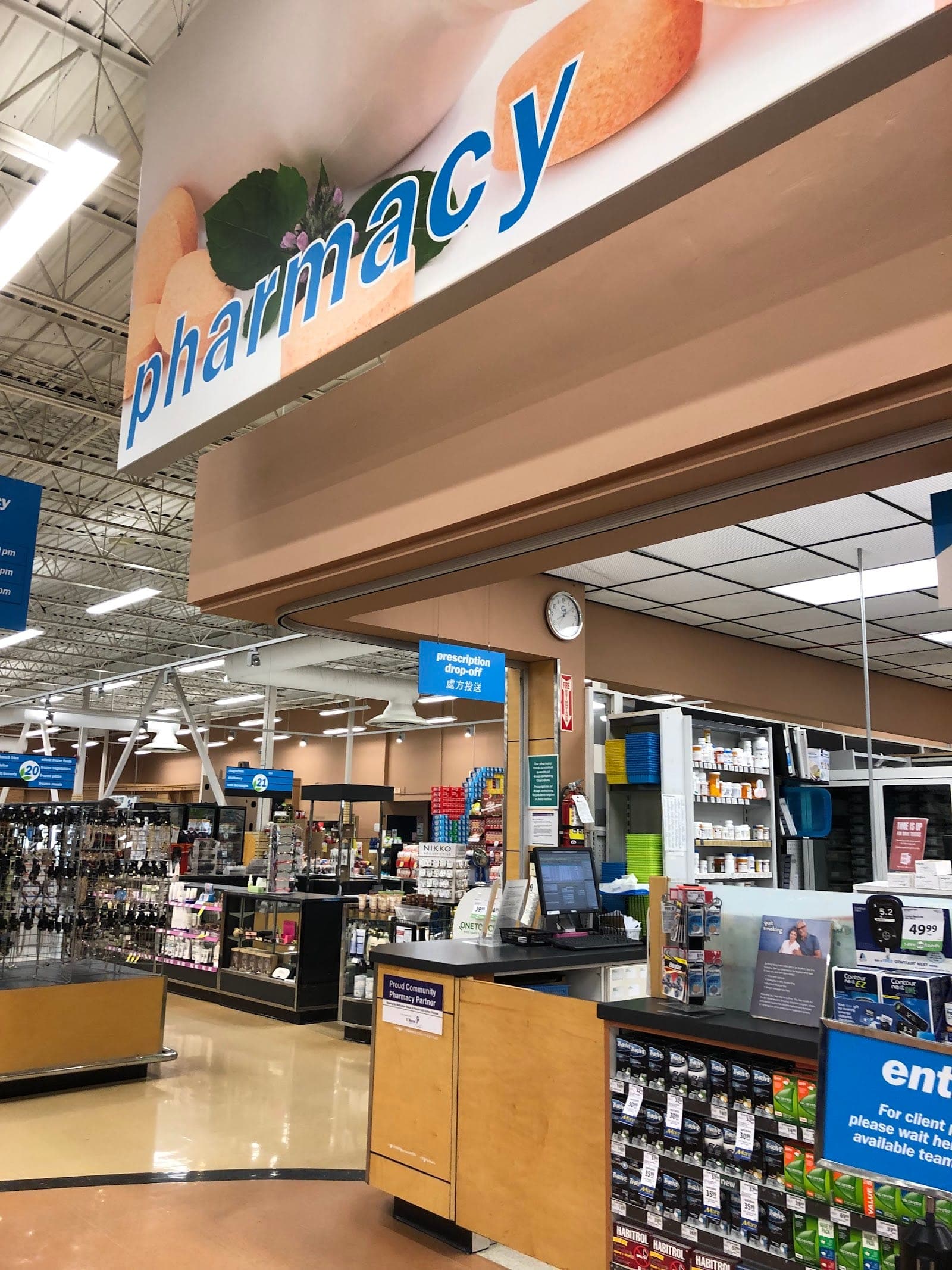 Save-On-Foods Pharmacy (photo: Godwin C, via Google)