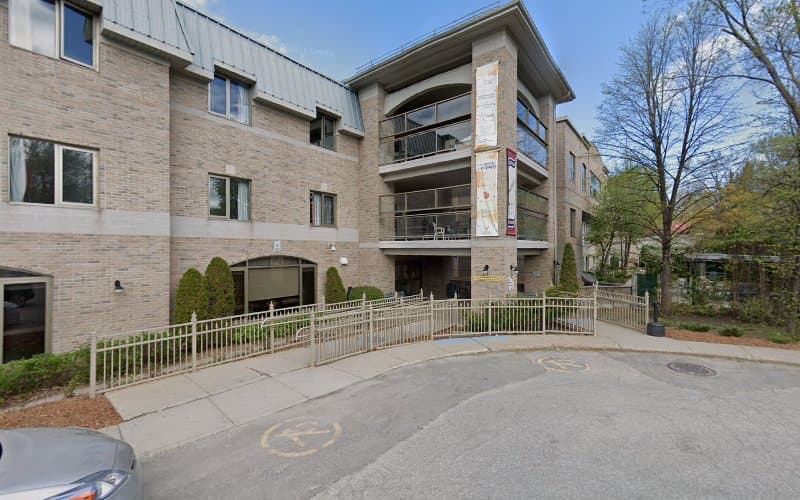 Shelter Hubert-Maisonneuve - Photo 1