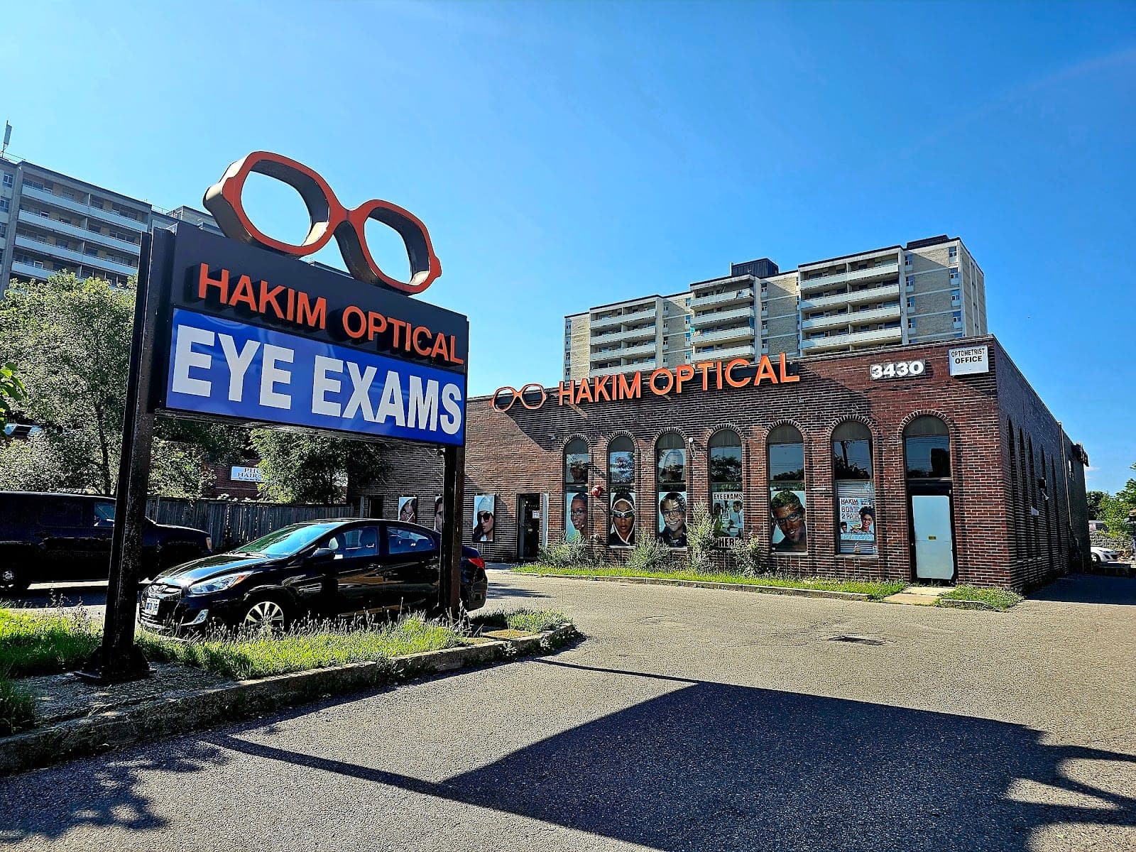Hakim Optical Scarborough - Lawrence & Markham (photo: bd travellers, via Google)