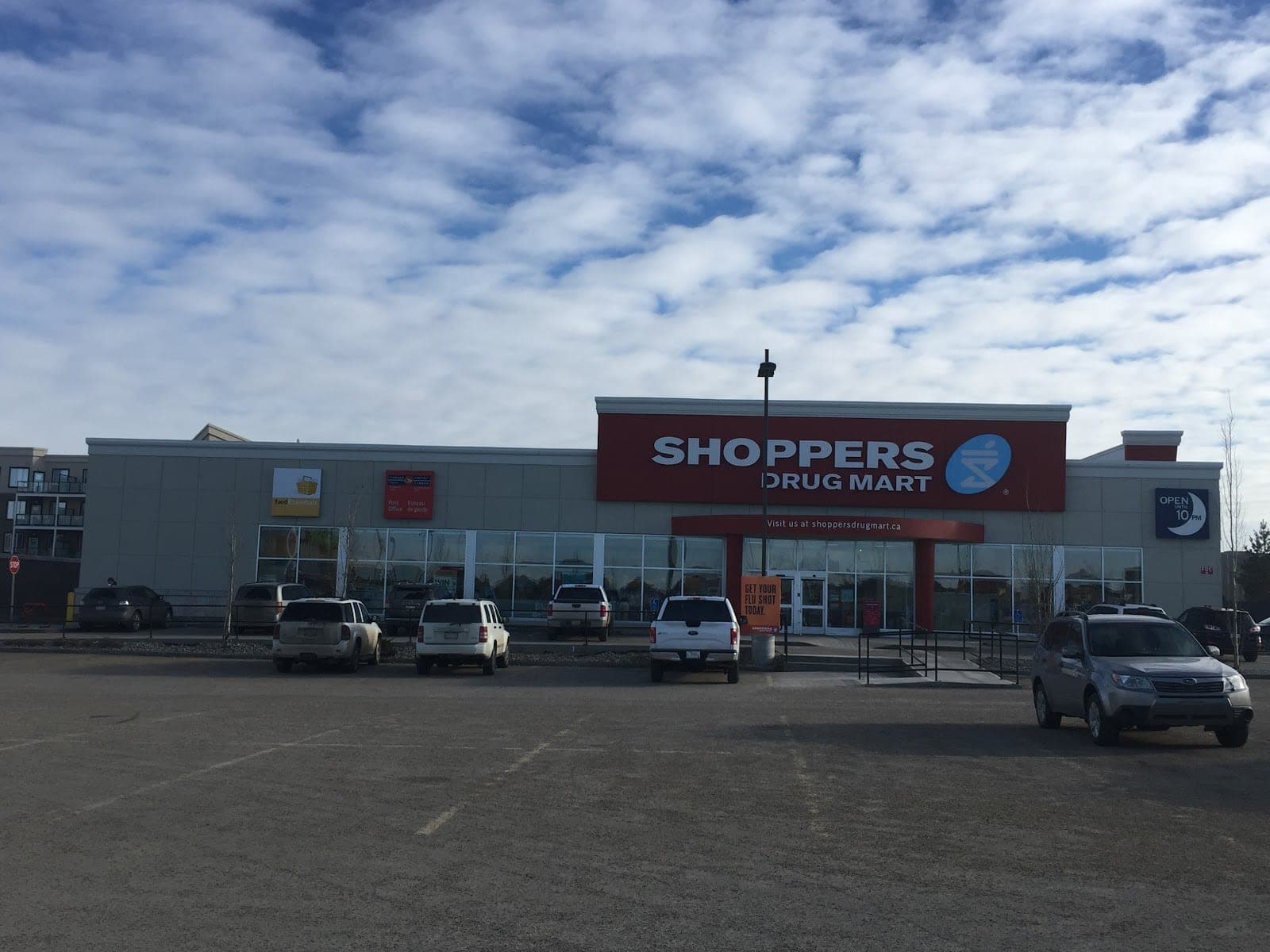 Shoppers Drug Mart (photo: Alex Tan, via Google)