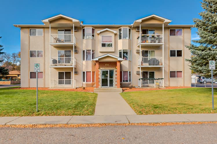 Scherer Manor - Avenue Living - Photo 1