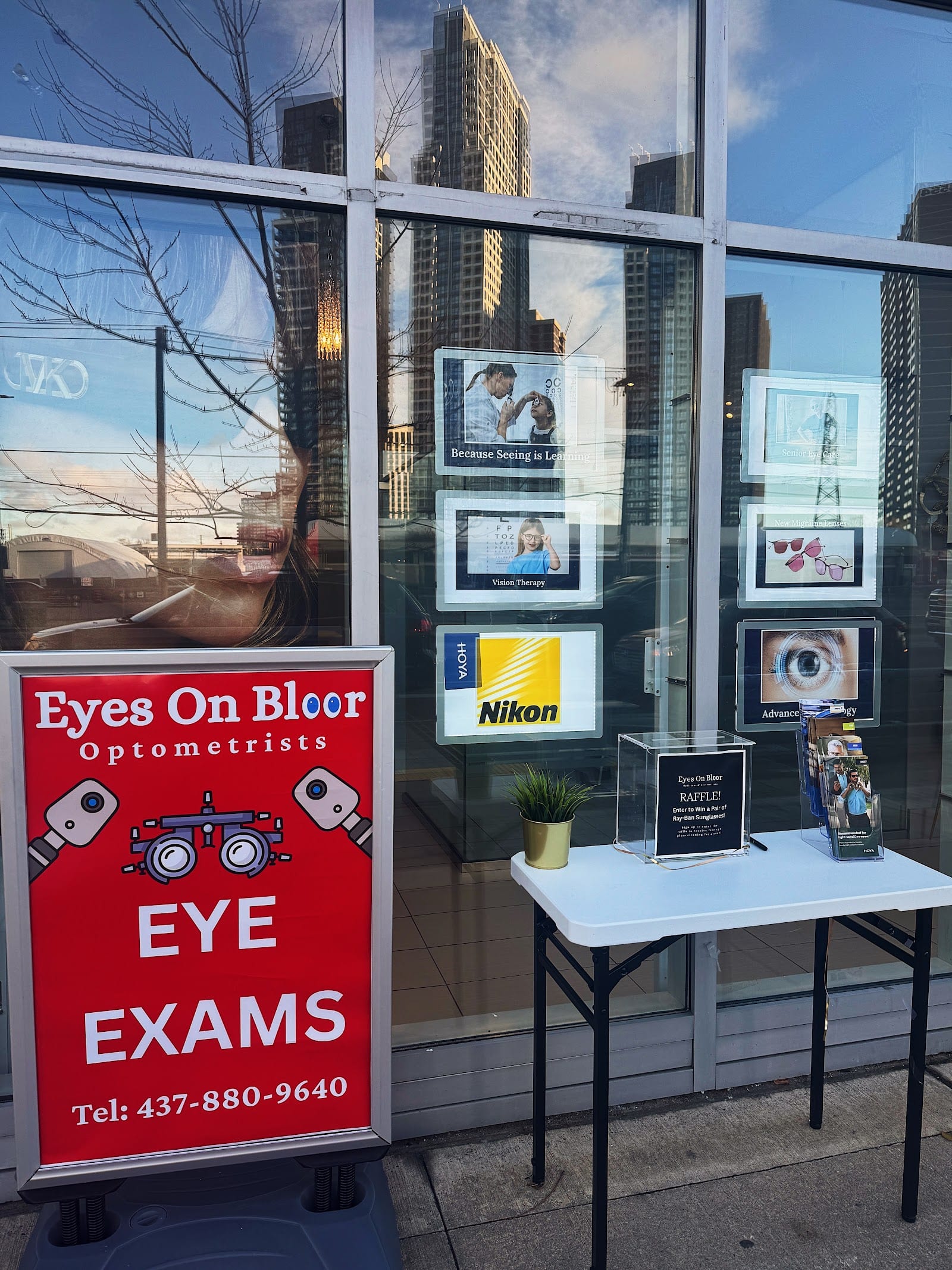 Eyes On Bloor Opticians & Optometrist (photo: Eyes On Bloor Opticians & Optometrist, via Google)