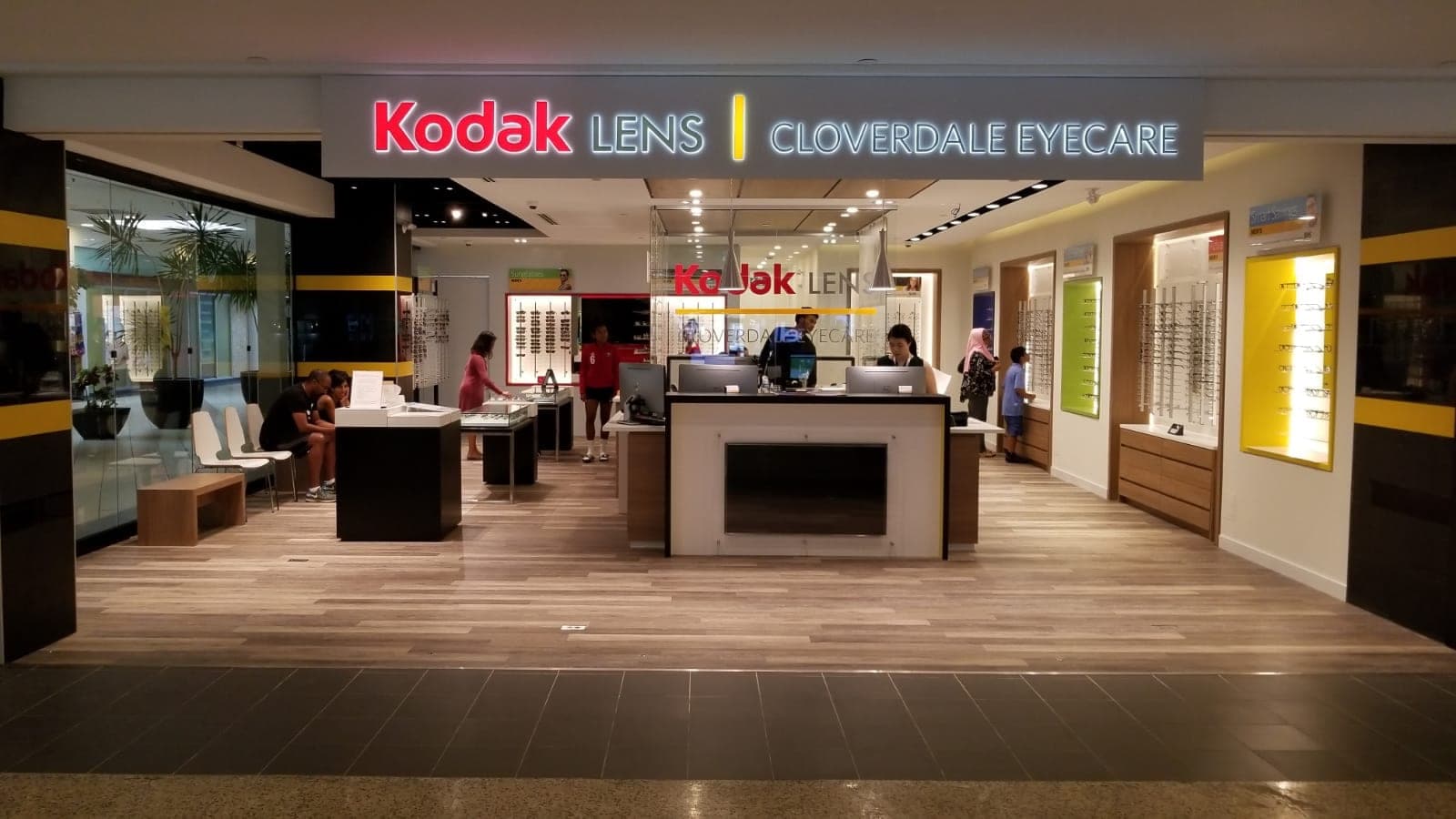Dr. Tracy Wong, Optometrist @ Cloverdale Mall (photo: Dr. Tracy Wong, Optometrist @ Cloverdale Mall, via Google)