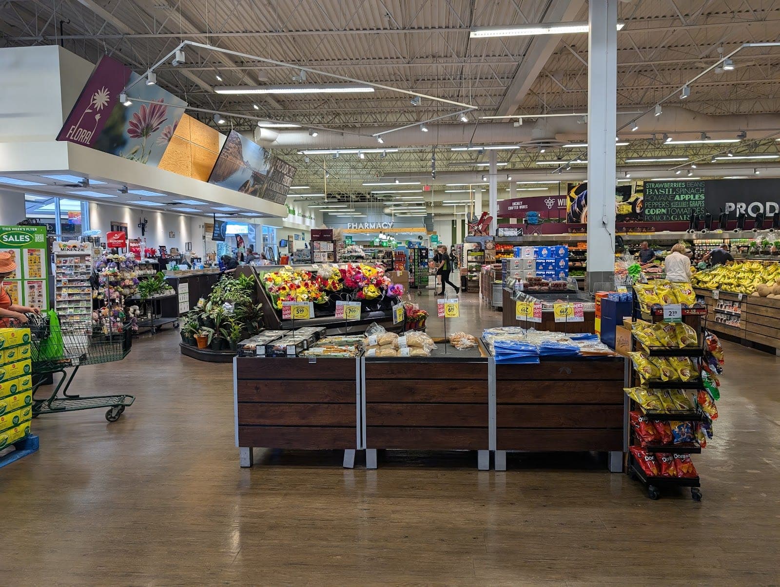 Save-On-Foods Pharmacy (photo: PLUHH, via Google)