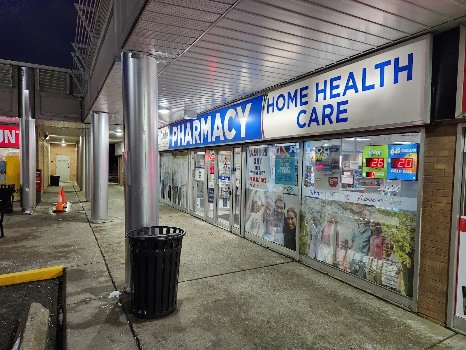 Glen Cade Pharmacy & Home Health Care (photo: Branko L, via Google)