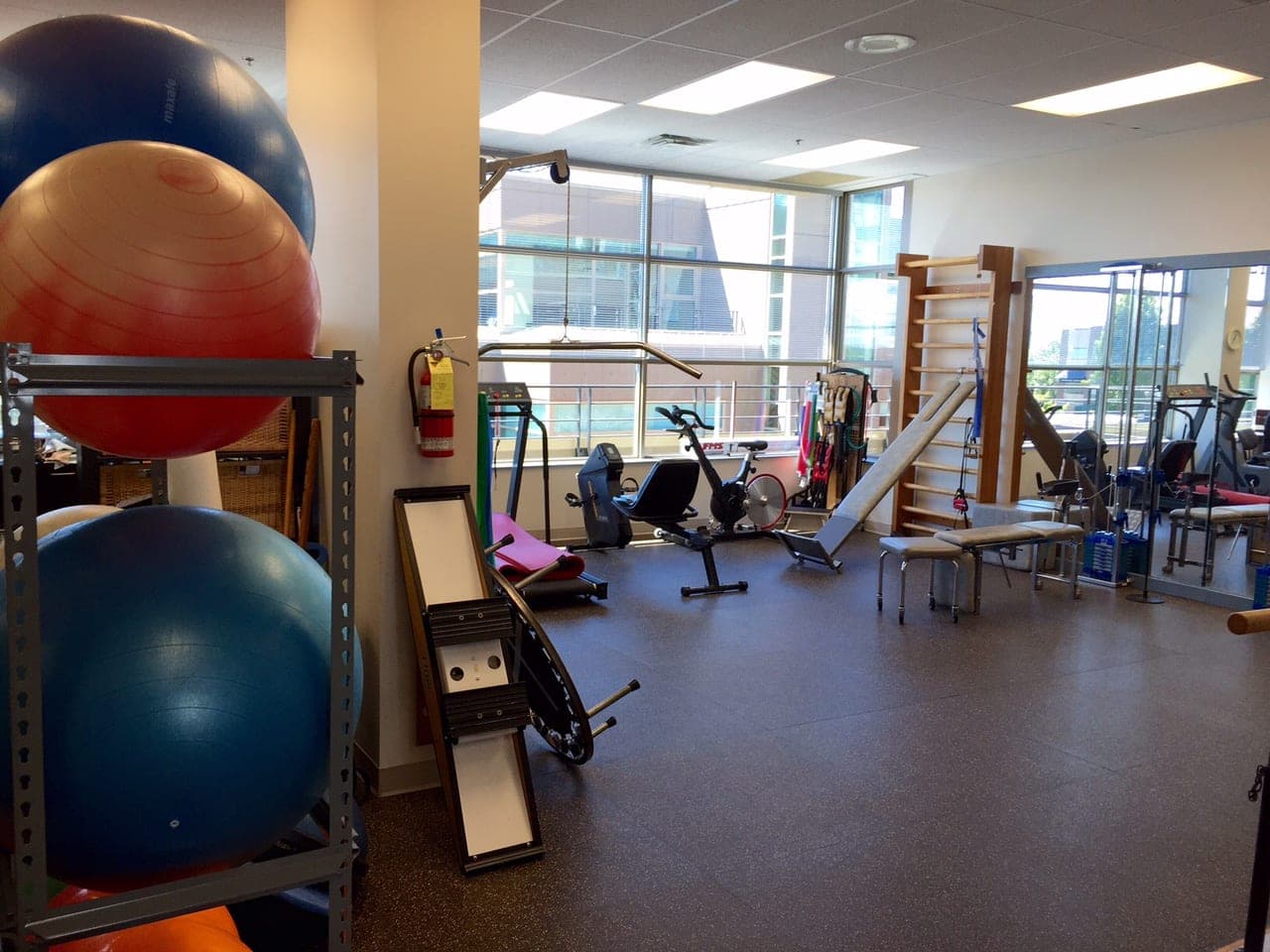Hollyburn Physiotherapy Clinic (photo: Hollyburn Physiotherapy Clinic, via Google)