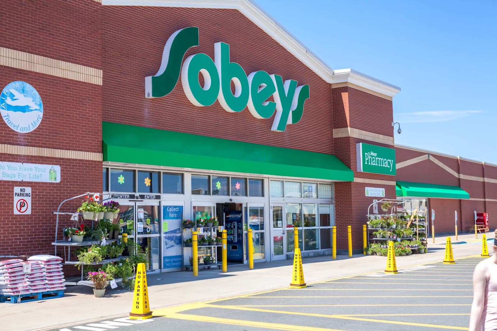 Sobeys Pharmacy Kenmount (photo: Lazarus, via Google)