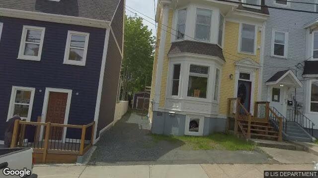 William Browne Denture Clinic (Google Street View)