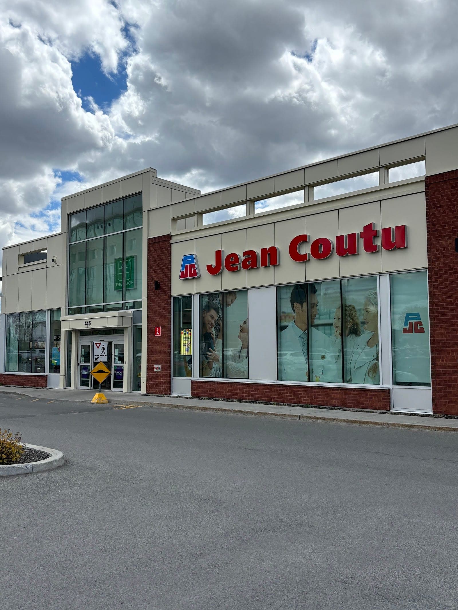 PJC Jean Coutu (photo: Sebastian Soare, via Google)