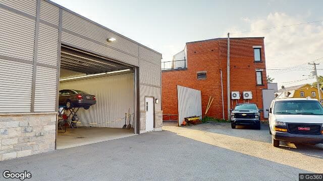 Centre oculaire de Victoriaville (Google Street View)