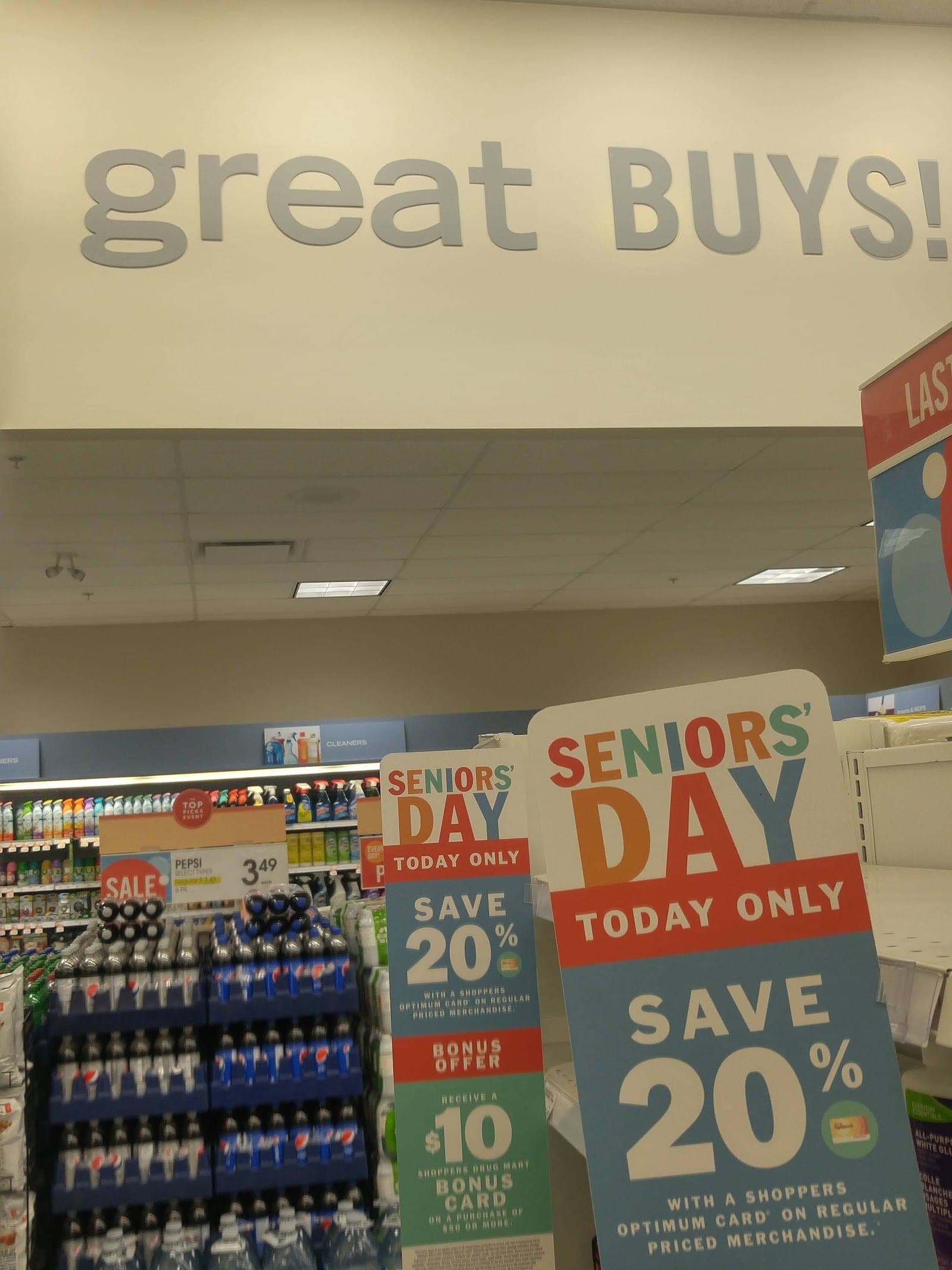 Shoppers Drug Mart (photo: David Currie, via Google)