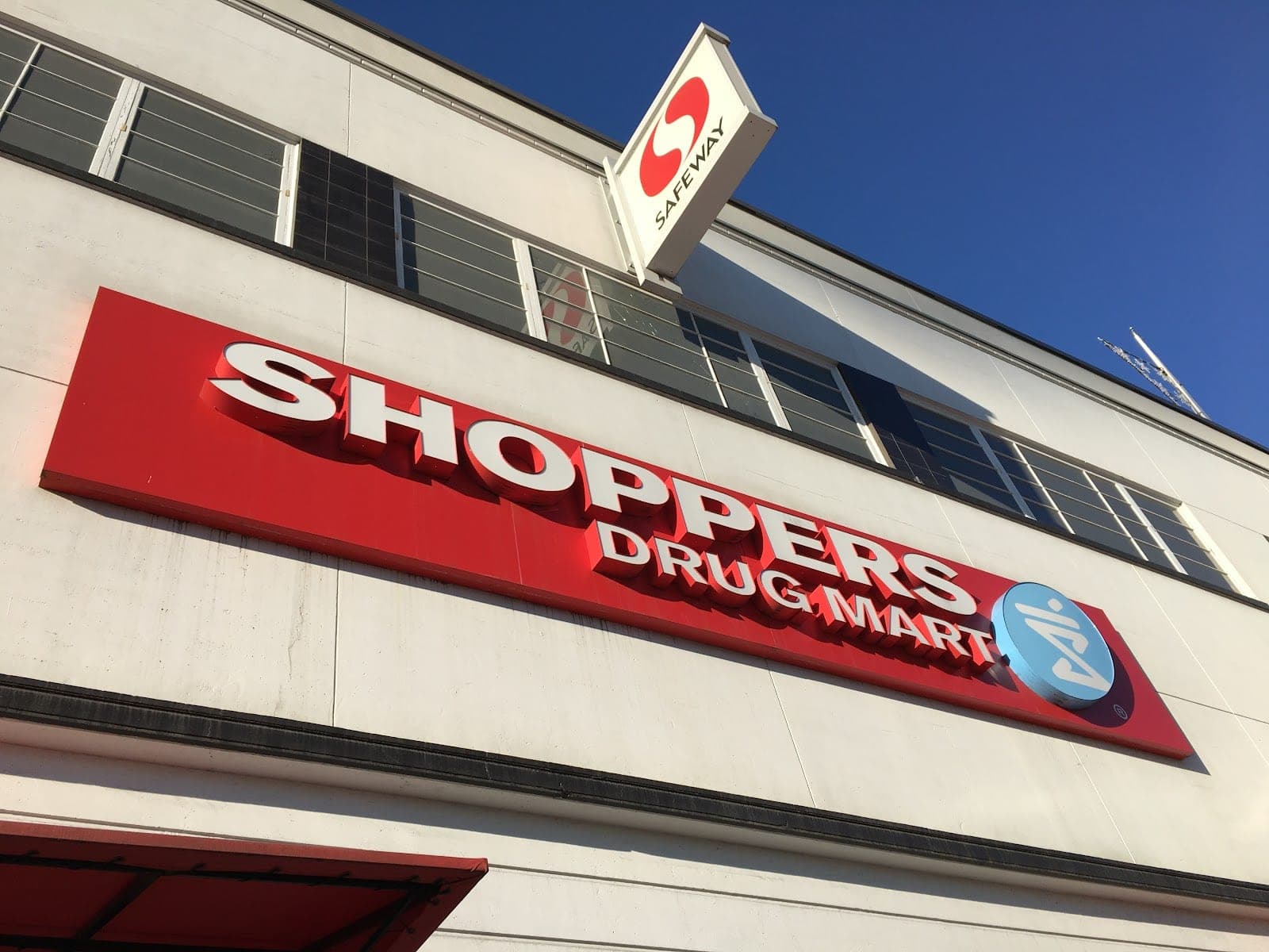 Shoppers Drug Mart (photo: Godwin C, via Google)
