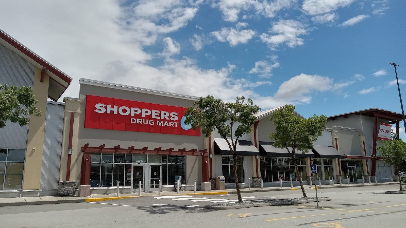 Shoppers Drug Mart (photo: Lucy U, via Google)