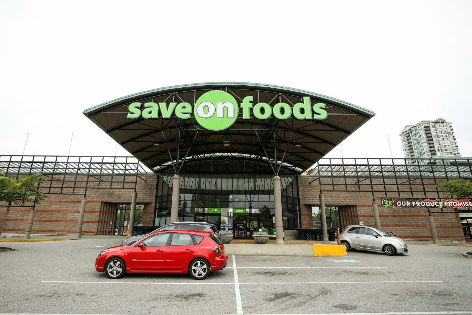 Save-On-Foods Pharmacy (photo: Lazarus, via Google)