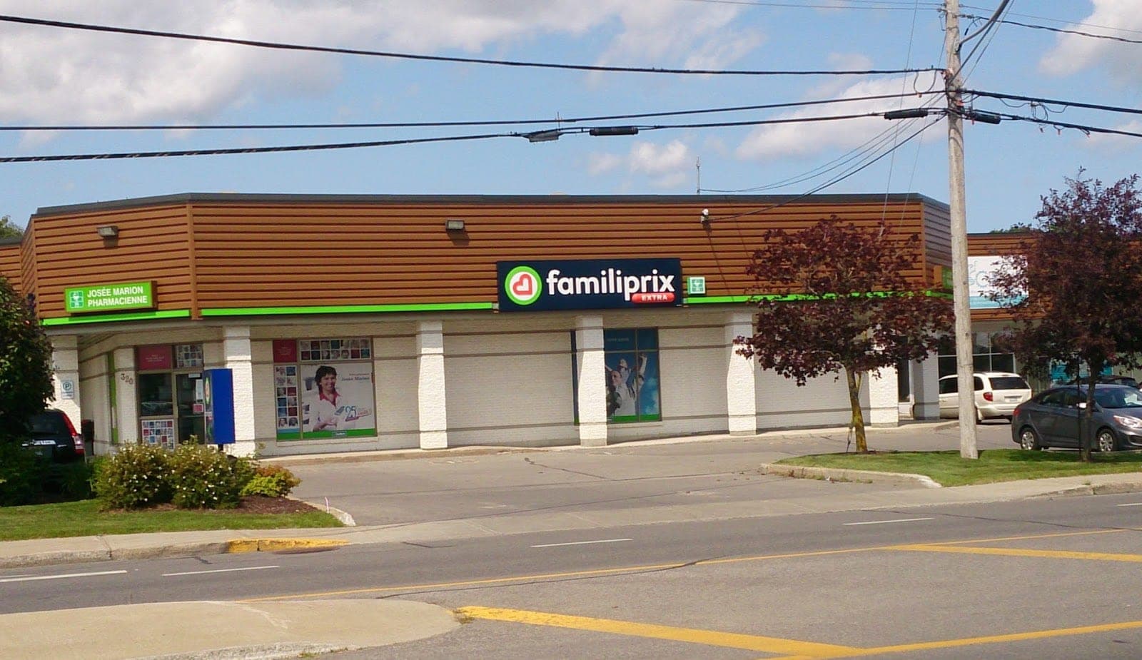 Familiprix Extra (photo: Stéphane Comtois, via Google)