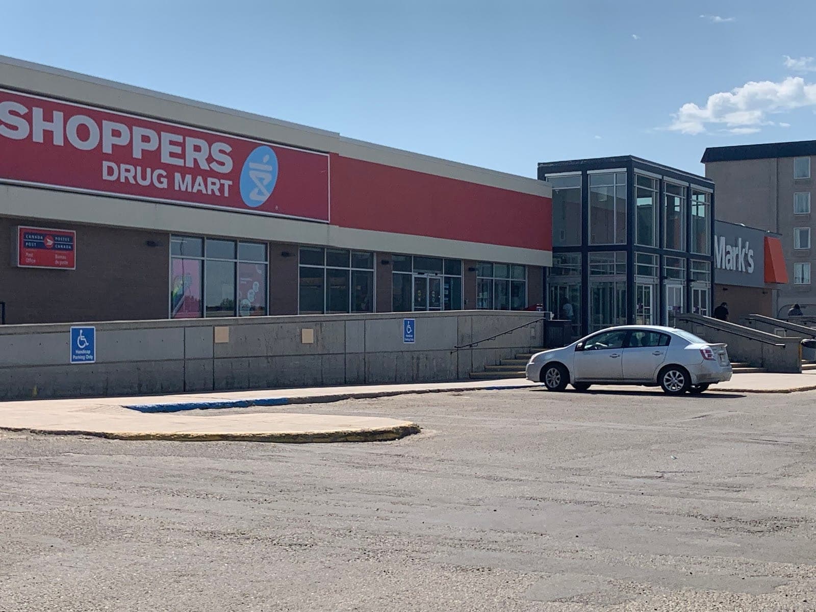 Shoppers Drug Mart (photo: Francisco, via Google)