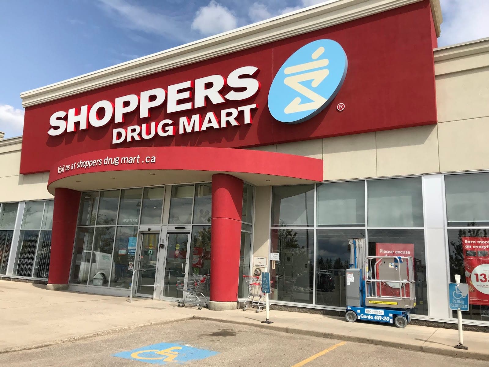 Shoppers Drug Mart (photo: Louise Traill, via Google)