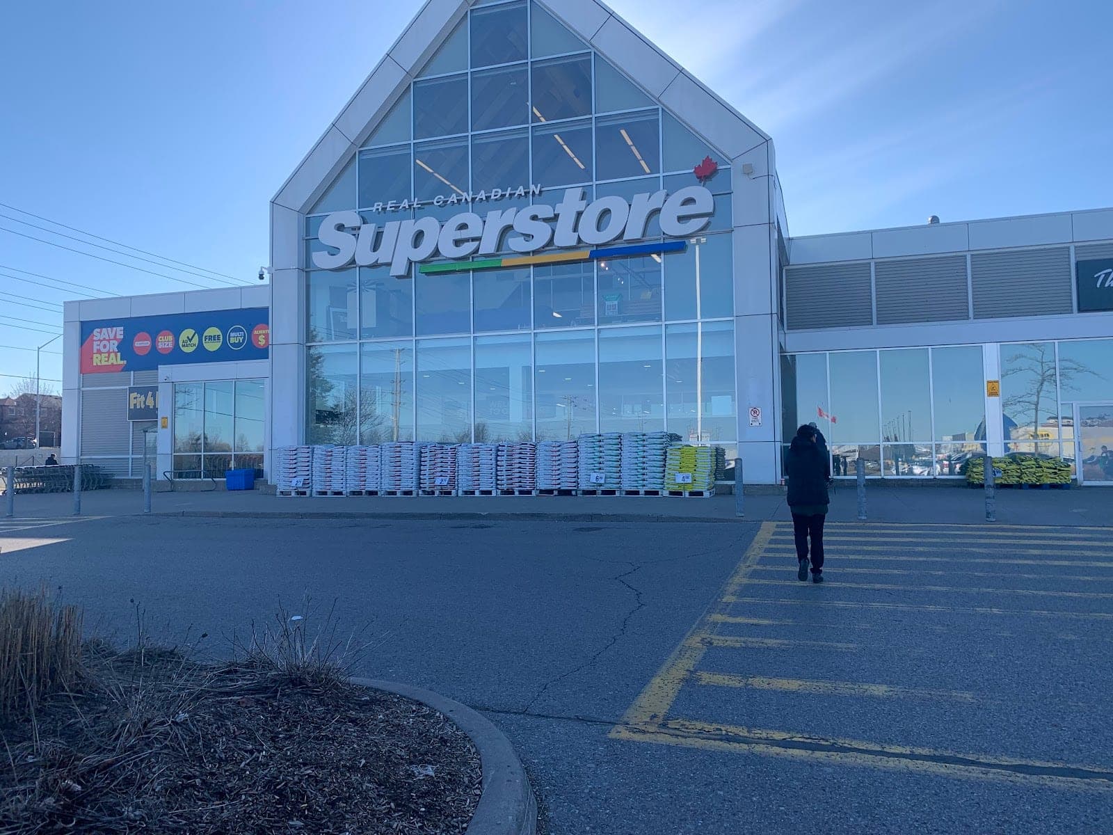 Real Canadian Superstore Kingston Road (photo: Travel and Drive Canada, via Google)