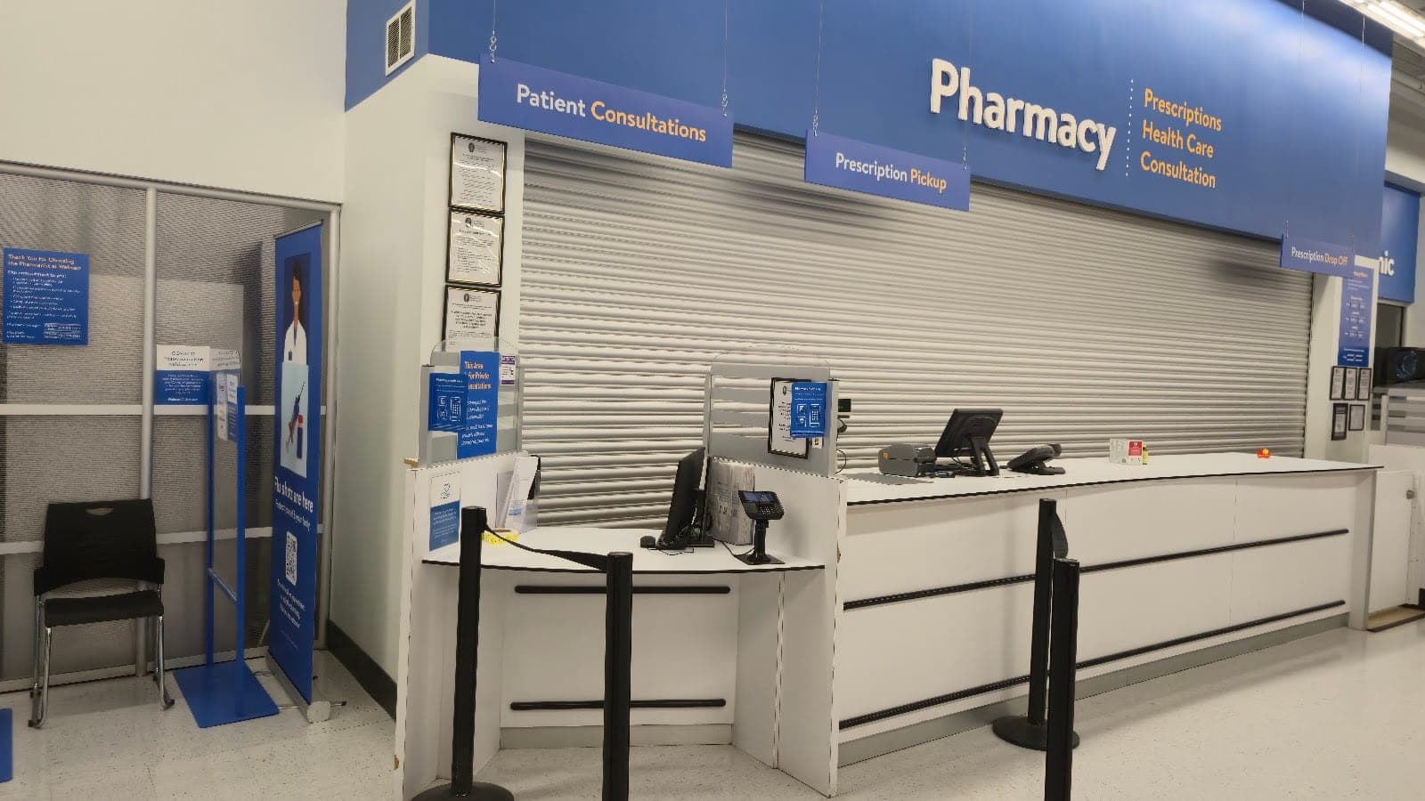Walmart Pharmacy (photo: Andreas Derksen, via Google)