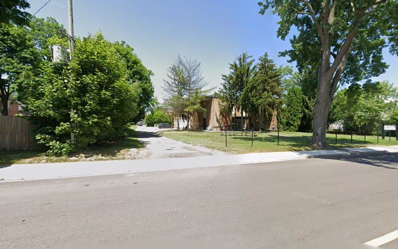 Palmer Avenue Residence - Photo 1