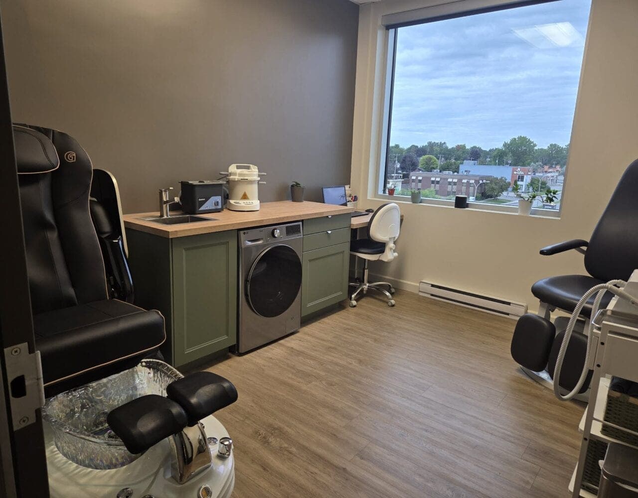 SeniorHome.ca - Soins des pieds Kathy Ouellet