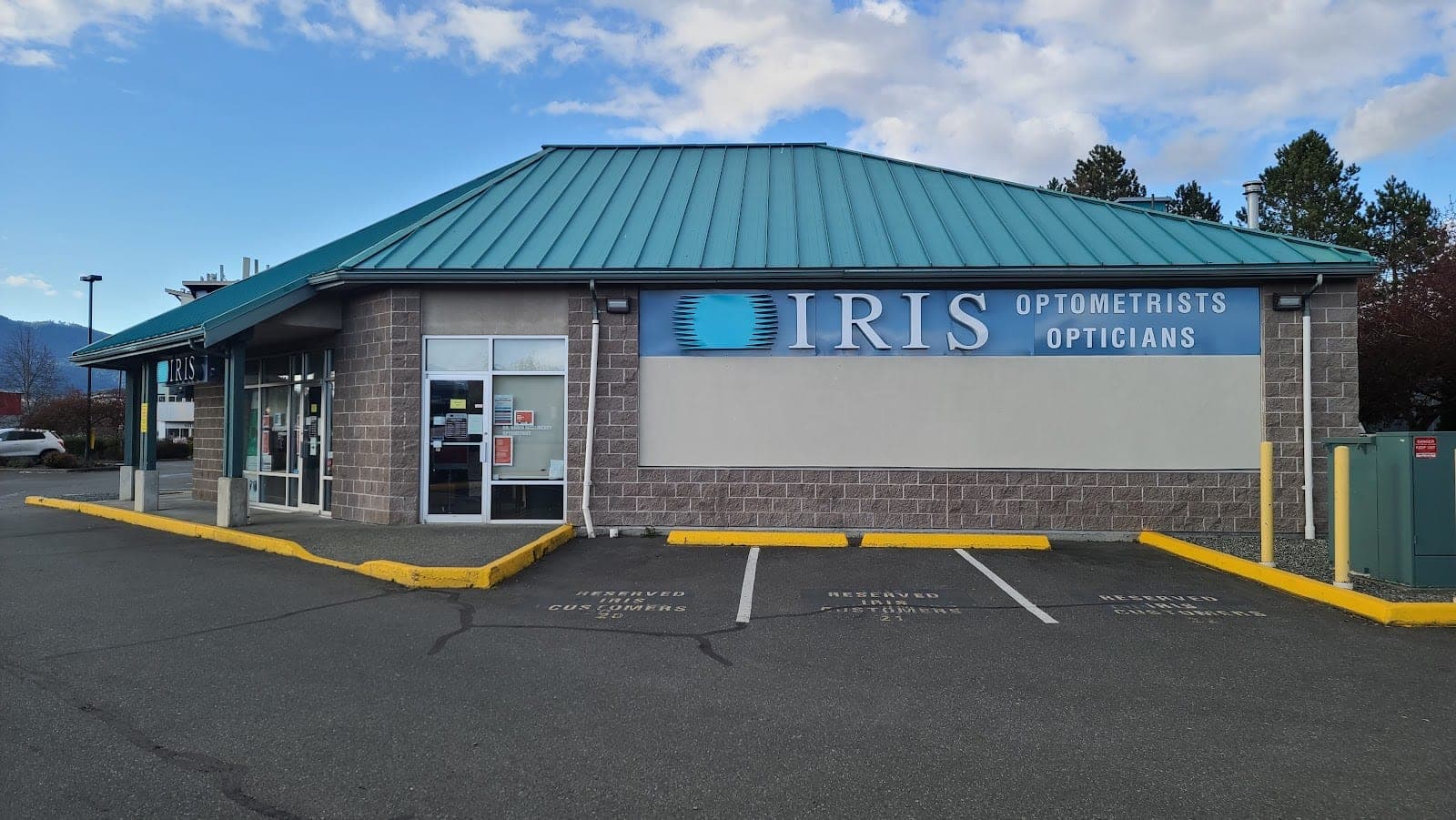 IRIS Optometrists and Opticians (photo: Allen Felker VITVca, via Google)