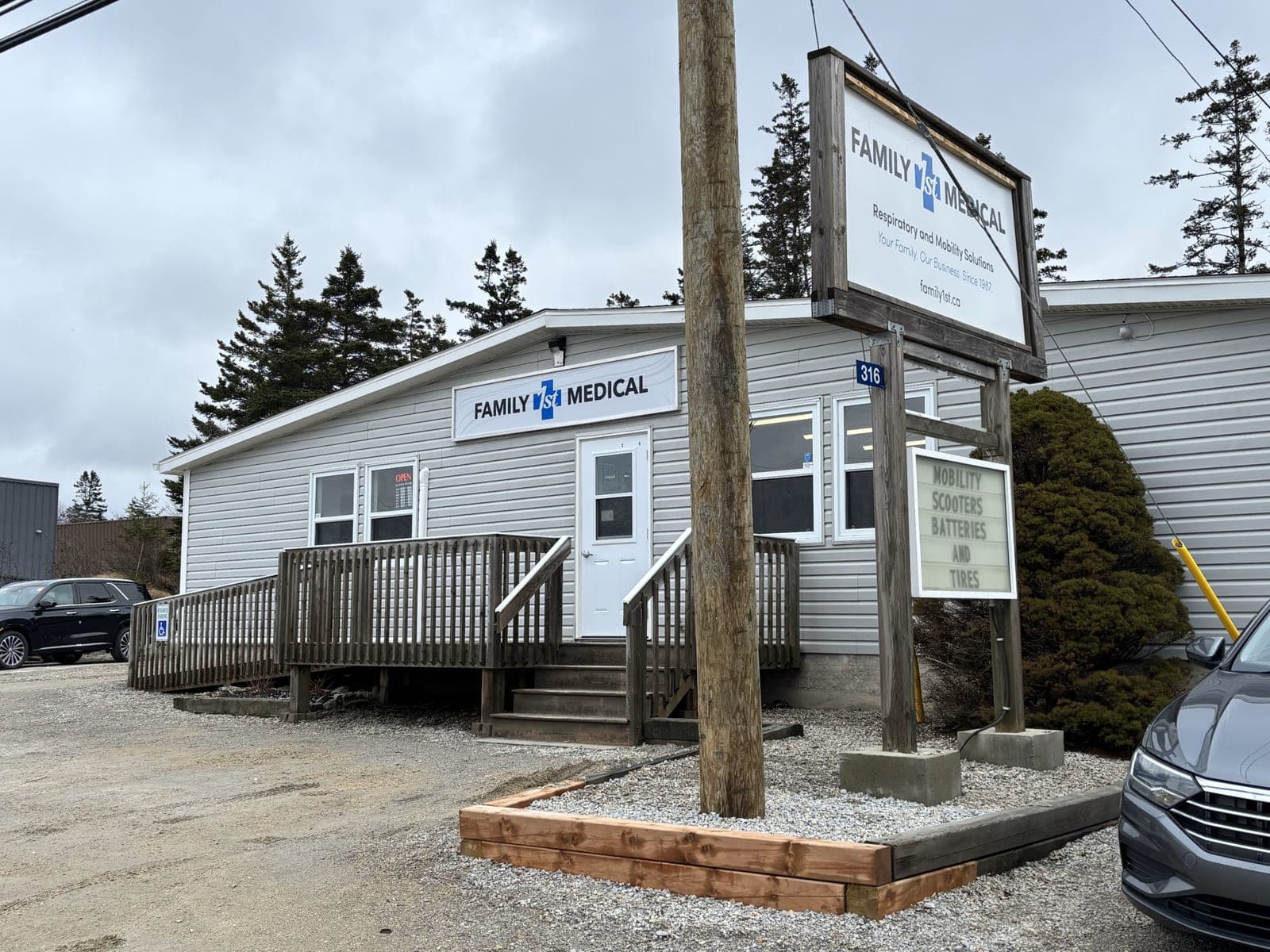SeniorHome.ca - Family 1st Medical