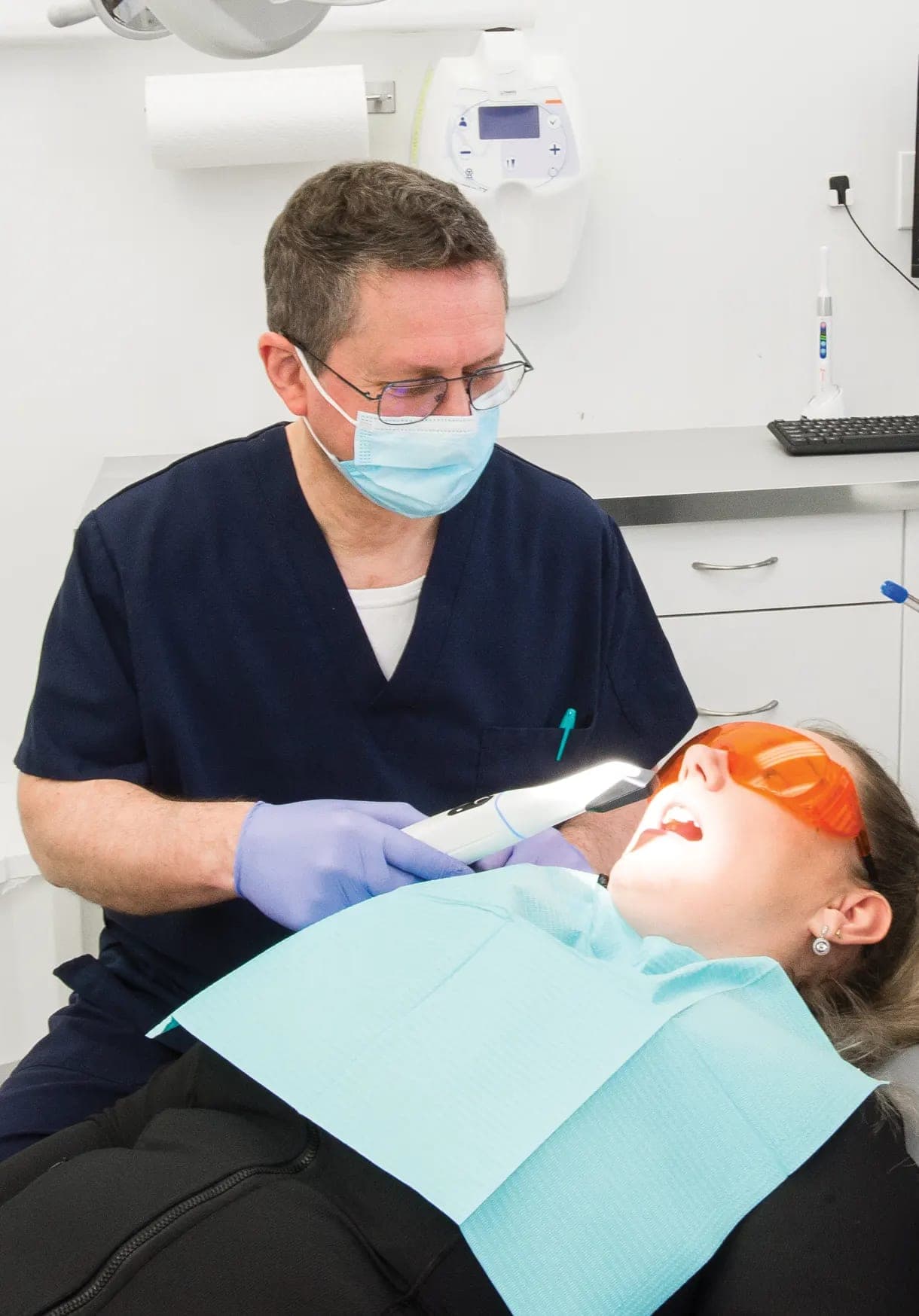 SeniorHome.ca - Osmin Denture Clinic & Premier Dental Health Center