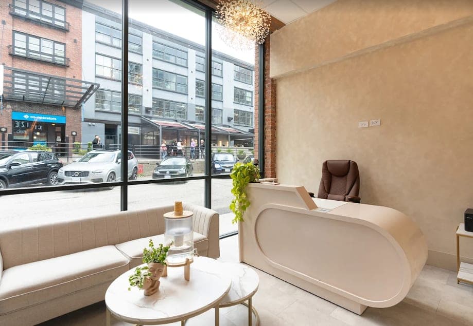 SeniorHome.ca - Yaletown Wellness - Hamilton