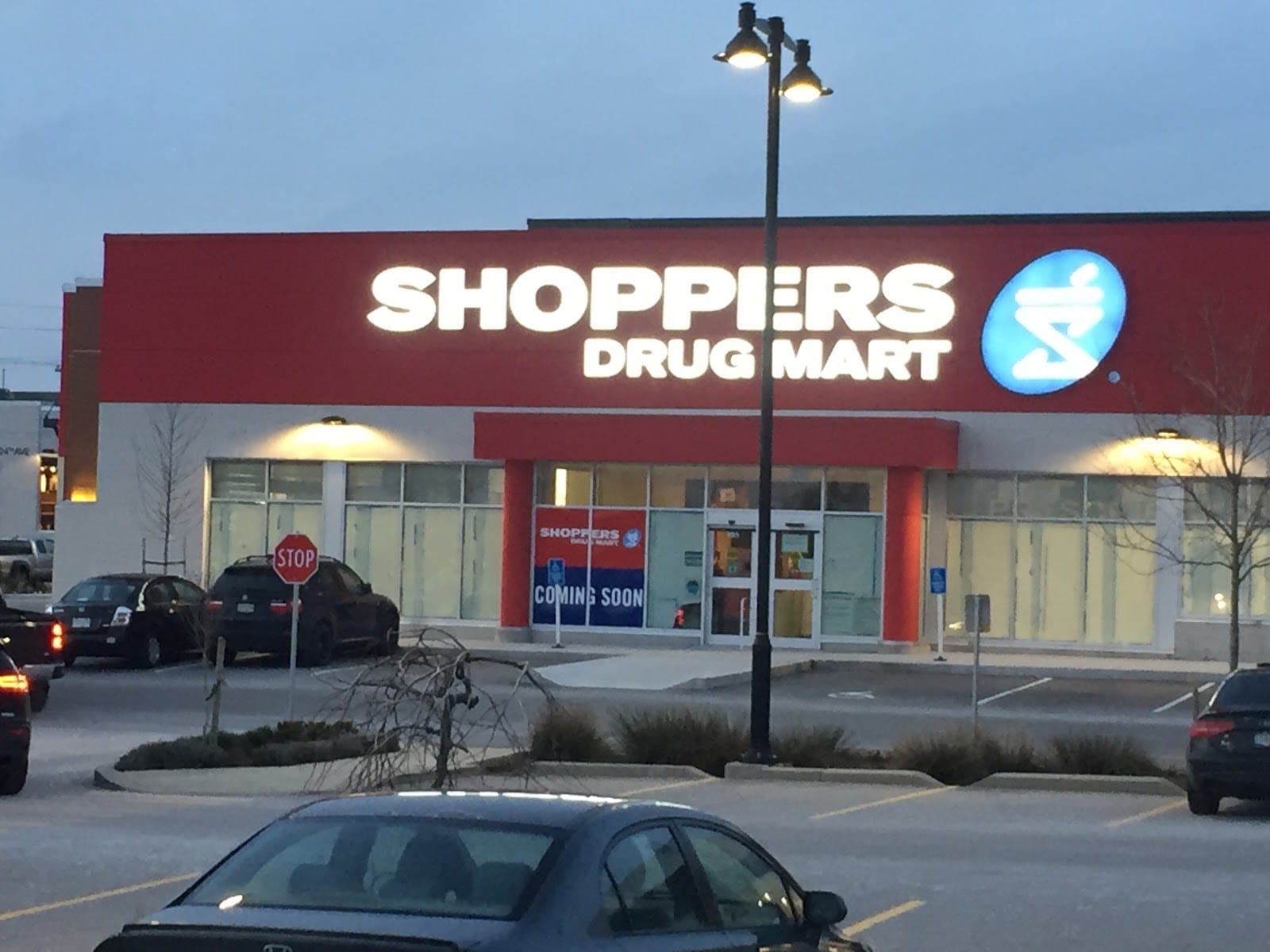 Shoppers Drug Mart (photo: Sam Junior, via Google)