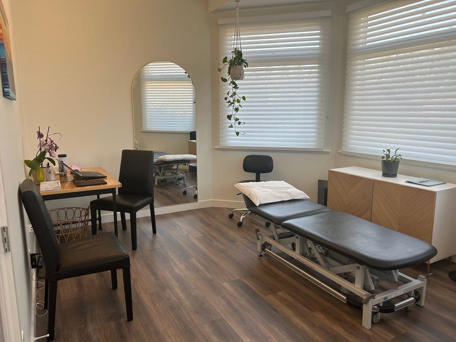 At Ease Physiotherapy (photo: At Ease Physiotherapy, via Google)