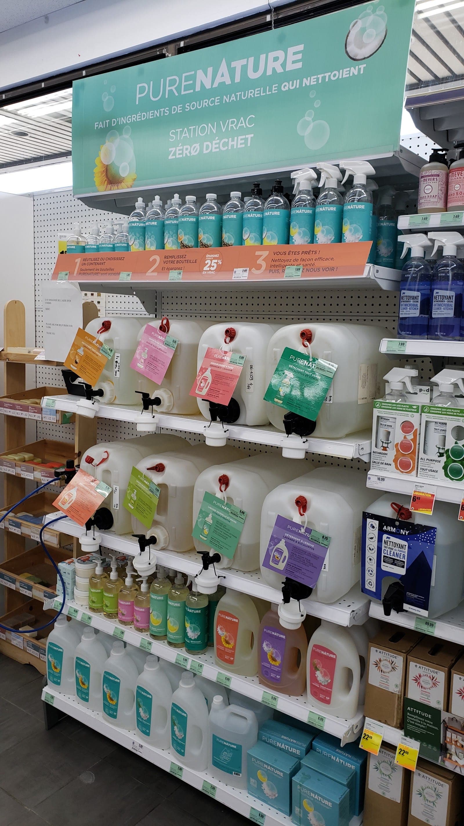 Uniprix Pharmacie Zakrzewski-Jakubiak et Manoukian (photo: CherryPoutine S, via Google)